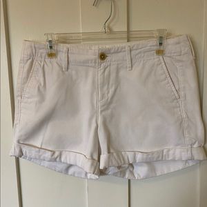 Old Navy Women's Boyfriend Cuffed White Shorts